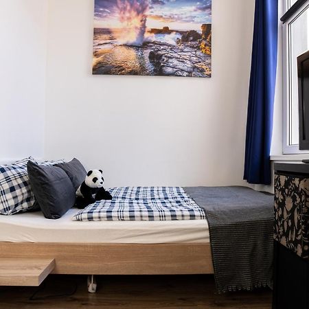FULL HOUSE Studios - Blue Apartment - NETFLIX, WiFi inkl Magdeburg Exterior foto