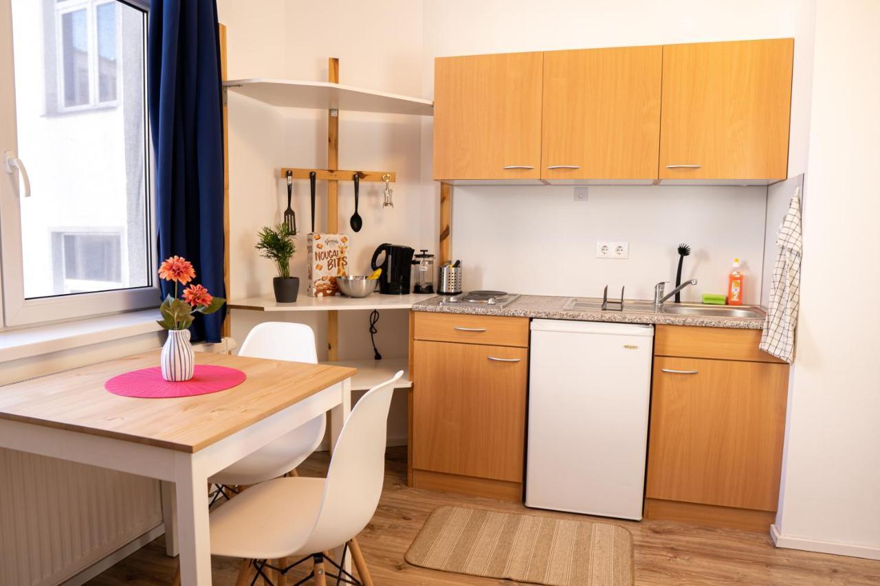 FULL HOUSE Studios - Blue Apartment - NETFLIX, WiFi inkl Magdeburg Exterior foto