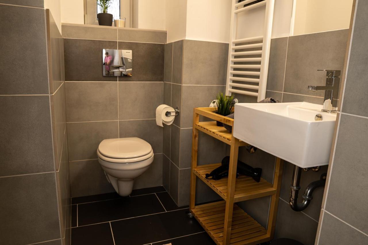 FULL HOUSE Studios - Blue Apartment - NETFLIX, WiFi inkl Magdeburg Exterior foto